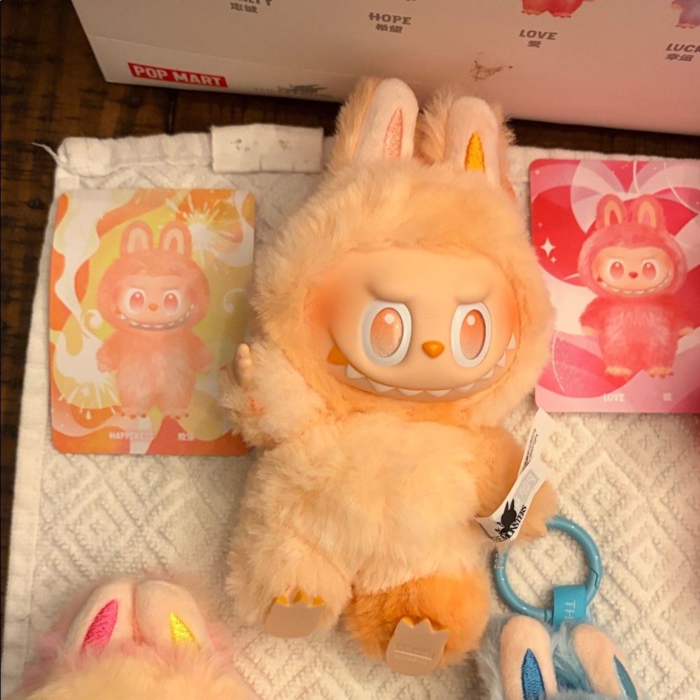 Labubu Energy Complete Set - Picture 6 of 12